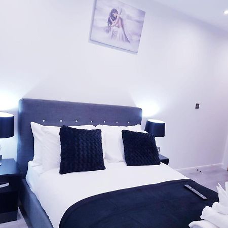 Z Home Apartments Leicester Extérieur photo